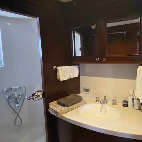 fdc-yachts-refit-project-philosophia-motor-yacht-image03
